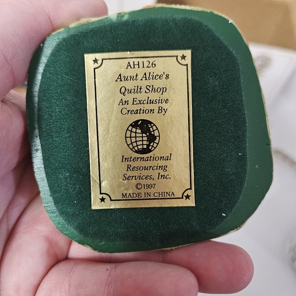 Open Box! Aunt Alices Quilt Shop And Windmill! - Picture 4 of 4